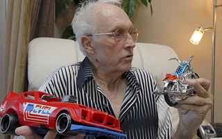 Illustration for article titled 15 Reasons Why Evel Knievel Is Still Awesome